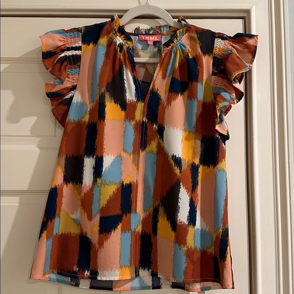THML Multicolor Geometric Ruffle Sleeve Top - Picture 5 of 6